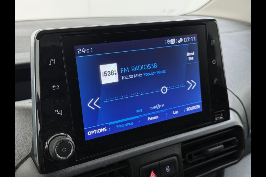 Peugeot Partner 1.2 PureTech Premium BENZINE, BPM vrij, Airco, Navigatie, Cruise Control, EX Lease