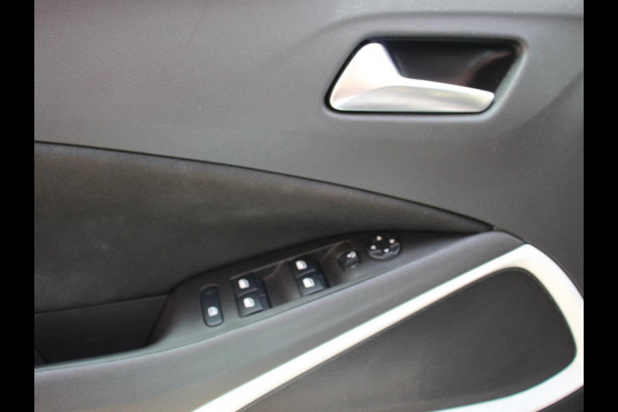 Opel Crossland 1.2 Turbo Innovation Climate Control Apple Carplay / Android auto Lichtmetalen Velgen Camera Two Tone Marge auto