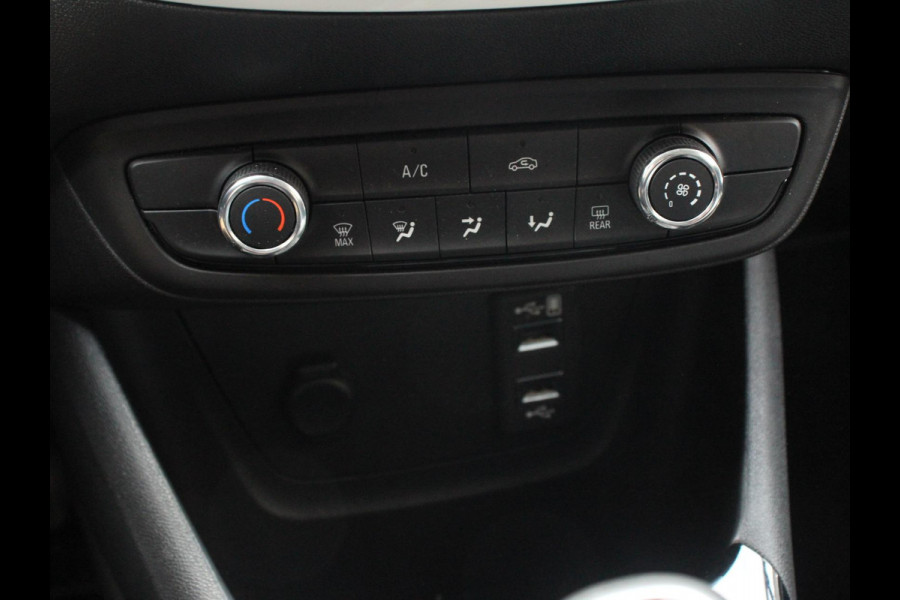 Opel Crossland 1.2 Turbo Innovation Climate Control Apple Carplay / Android auto Lichtmetalen Velgen Camera Two Tone Marge auto