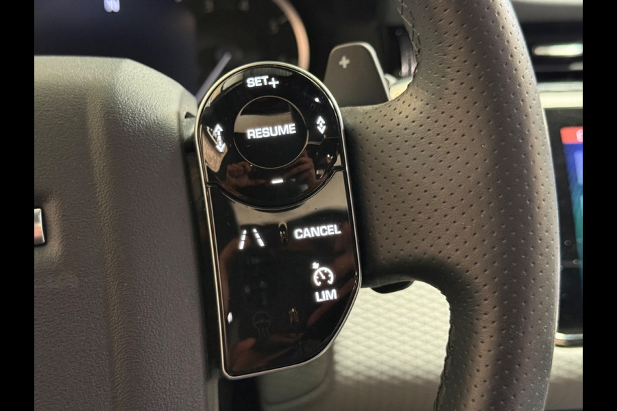 Land Rover Range Rover Evoque 1.5 P300e R Dynamic | Pano | Carplay | Camera | Stoelverwarming