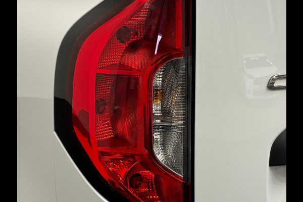 Mercedes-Benz Citan 110 CDI L1 Pro Airco Cruise control Achteruitrijcamera Verwarmde stoel Trekhaak Parkeersensor achter Apple Carplay/ Android Auto