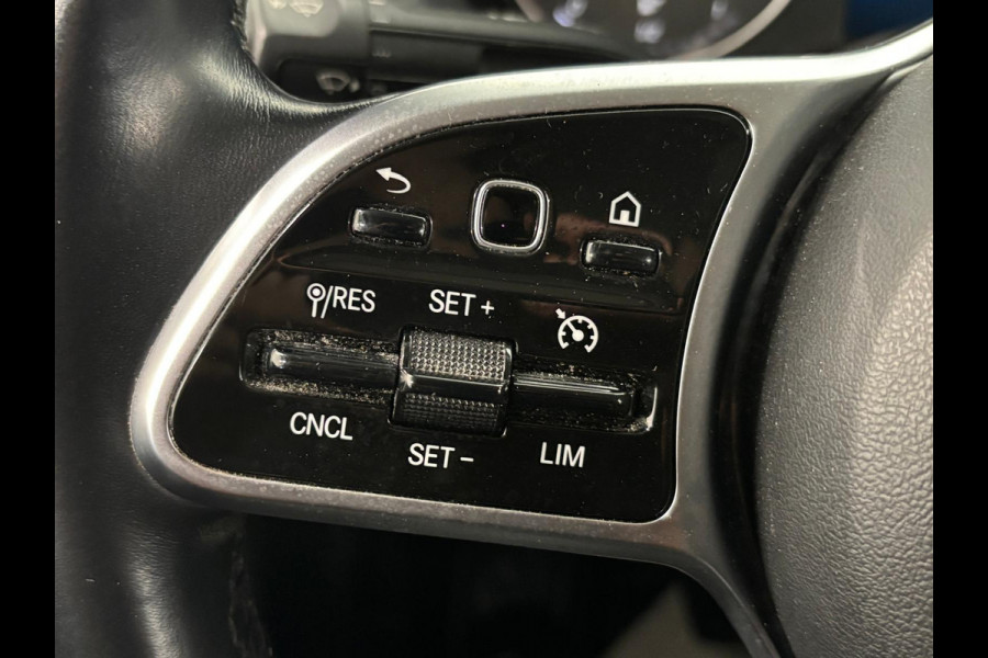 Mercedes-Benz Citan 110 CDI L1 Pro Airco Cruise control Achteruitrijcamera Verwarmde stoel Trekhaak Parkeersensor achter Apple Carplay/ Android Auto