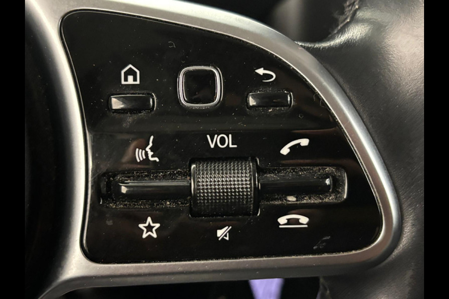 Mercedes-Benz Citan 110 CDI L1 Pro Airco Cruise control Achteruitrijcamera Verwarmde stoel Trekhaak Parkeersensor achter Apple Carplay/ Android Auto