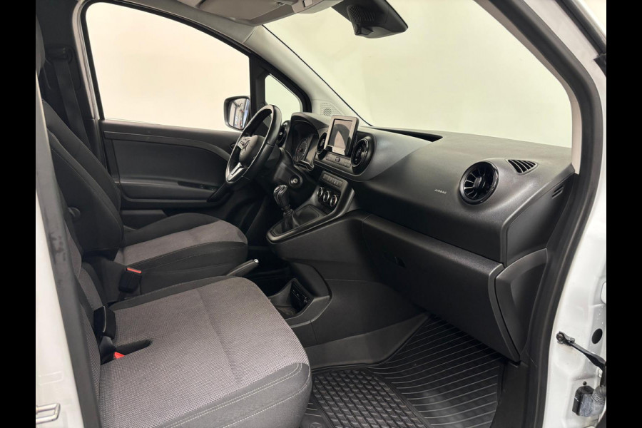 Mercedes-Benz Citan 110 CDI L1 Pro Airco Cruise control Achteruitrijcamera Verwarmde stoel Trekhaak Parkeersensor achter Apple Carplay/ Android Auto