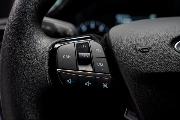 Ford Fiesta 1.0 EcoBoost Hybrid Navi Climate Cruise PDC Carplay Bleutooth LM velgen BTW auto