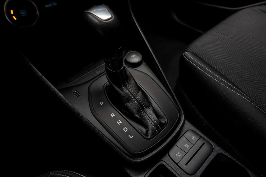 Ford Fiesta 1.0 EcoBoost Hybrid Navi Climate Cruise PDC Carplay Bleutooth LM velgen BTW auto