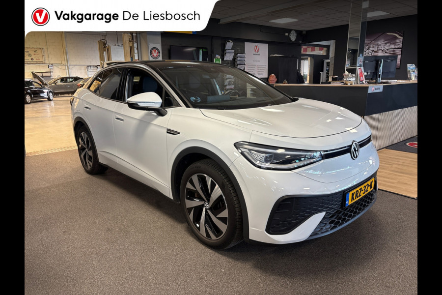 Volkswagen ID.5 Pro 77 kWh / Soh 95,2 / warmtepomp / trekhaak / head up / memory / carplay