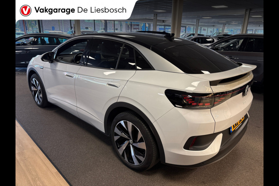 Volkswagen ID.5 Pro 77 kWh / Soh 95,2 / warmtepomp / trekhaak / head up / memory / carplay