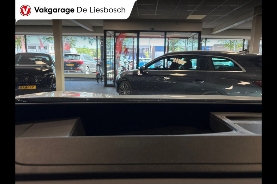 Volkswagen ID.5 Pro 77 kWh / Soh 95,2 / warmtepomp / trekhaak / head up / memory / carplay