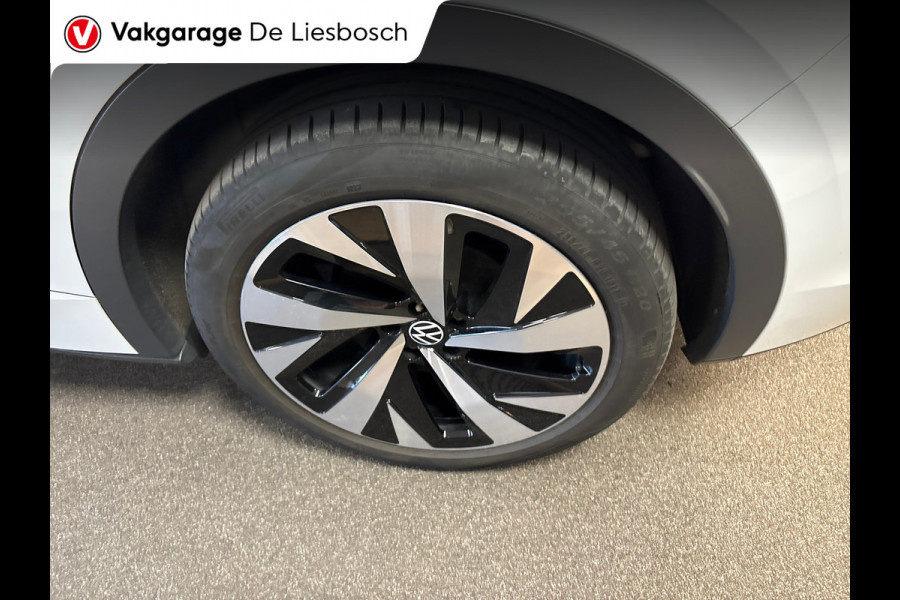 Volkswagen ID.5 Pro 77 kWh / Soh 95,2 / warmtepomp / trekhaak / head up / memory / carplay