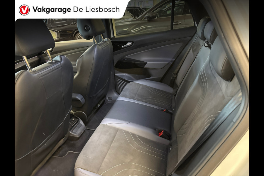 Volkswagen ID.5 Pro 77 kWh / Soh 95,2 / warmtepomp / trekhaak / head up / memory / carplay