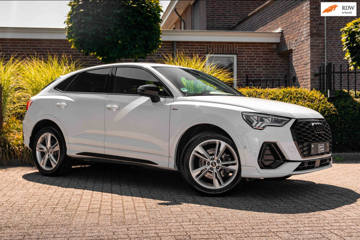 Audi Q3 Sportback 45 TFSI e S Edition 245 PK S-Line ACC Matrix LED Keyless B&O Black Optic Camera 19''
