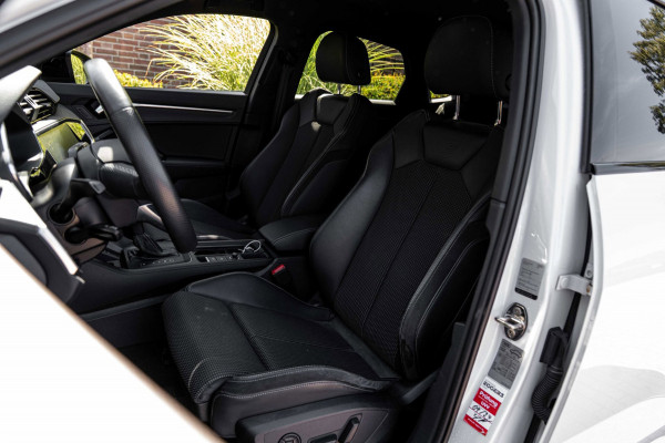 Audi Q3 Sportback 45 TFSI e S Edition 245 PK S-Line ACC Matrix LED Keyless B&O Black Optic Camera 19''