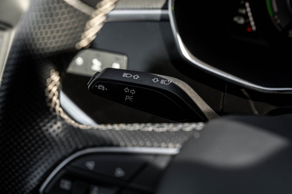 Audi Q3 Sportback 45 TFSI e S Edition 245 PK S-Line ACC Matrix LED Keyless B&O Black Optic Camera 19''