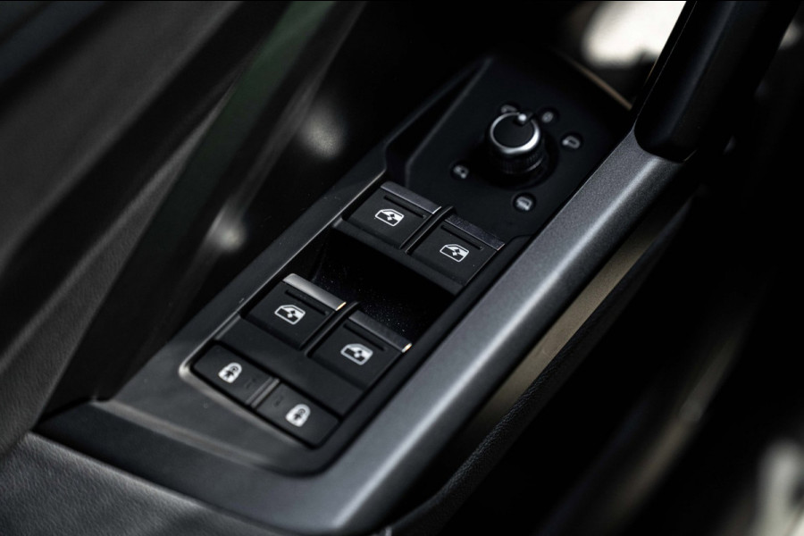 Audi Q3 Sportback 45 TFSI e S Edition 245 PK S-Line ACC Matrix LED Keyless B&O Black Optic Camera 19''
