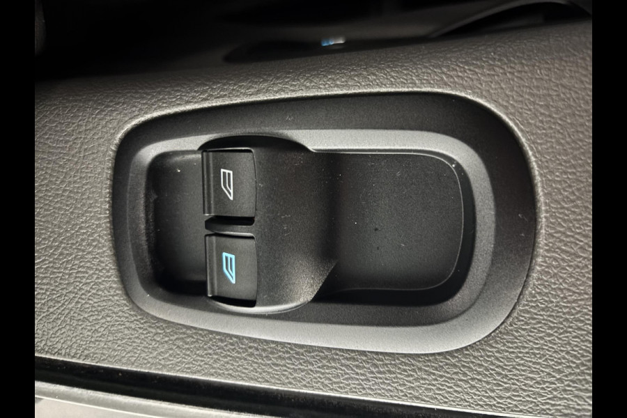 Ford Transit 330 2.0 TDCI L3H2 Trend Automaat Airco Navigatie Bluetooth Camera V+A DAB+ Cruise Control