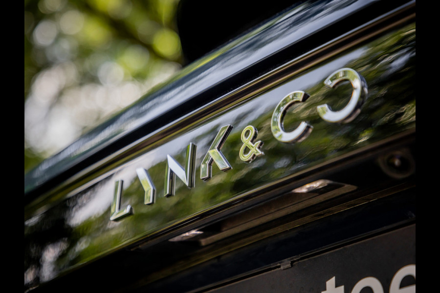Lynk & Co 01 1.5 Plug-In Hybrid 262pk BLACKED OUT | 360 Camera | Panoramadak