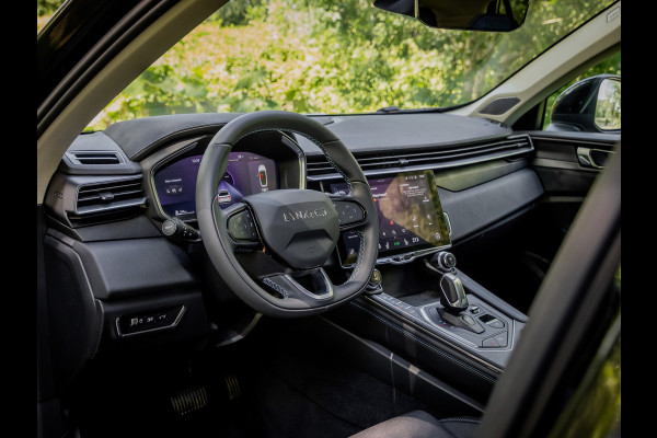 Lynk & Co 01 1.5 Plug-In Hybrid 262pk BLACKED OUT | 360 Camera | Panoramadak