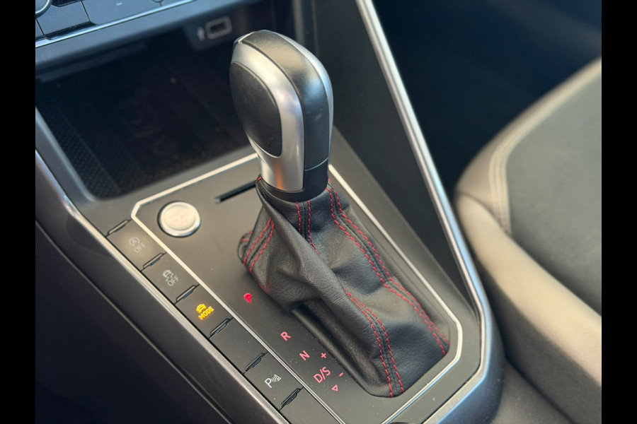 Volkswagen Polo 2.0 TSI GTI( Goed OnderH, Navi, Carplay, StoelV, App-Connect, Cruise Con, Etc)