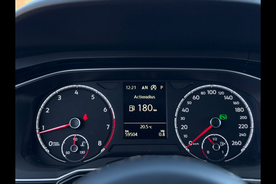 Volkswagen Polo 2.0 TSI GTI( Goed OnderH, Navi, Carplay, StoelV, App-Connect, Cruise Con, Etc)