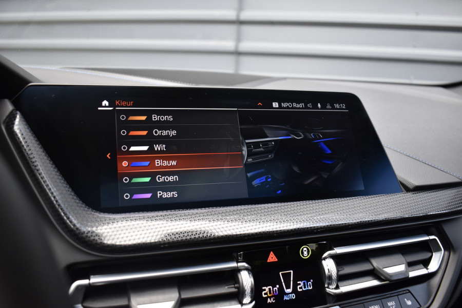 BMW 1 Serie M135i xDrive 306pk | Pano | Harman/Kardon | Head-Up | 19'' Wielen | Stuur + Stoelverwarming |