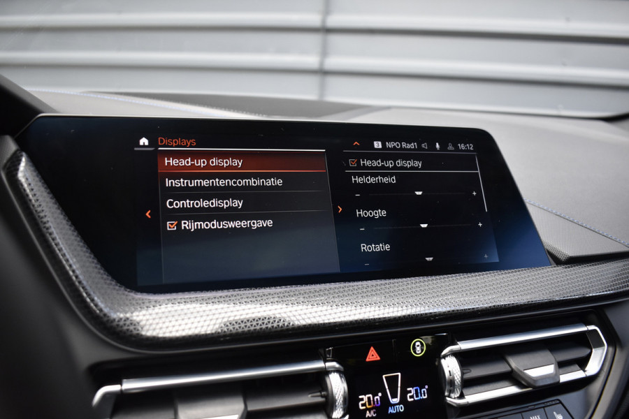 BMW 1 Serie M135i xDrive 306pk | Pano | Harman/Kardon | Head-Up | 19'' Wielen | Stuur + Stoelverwarming |