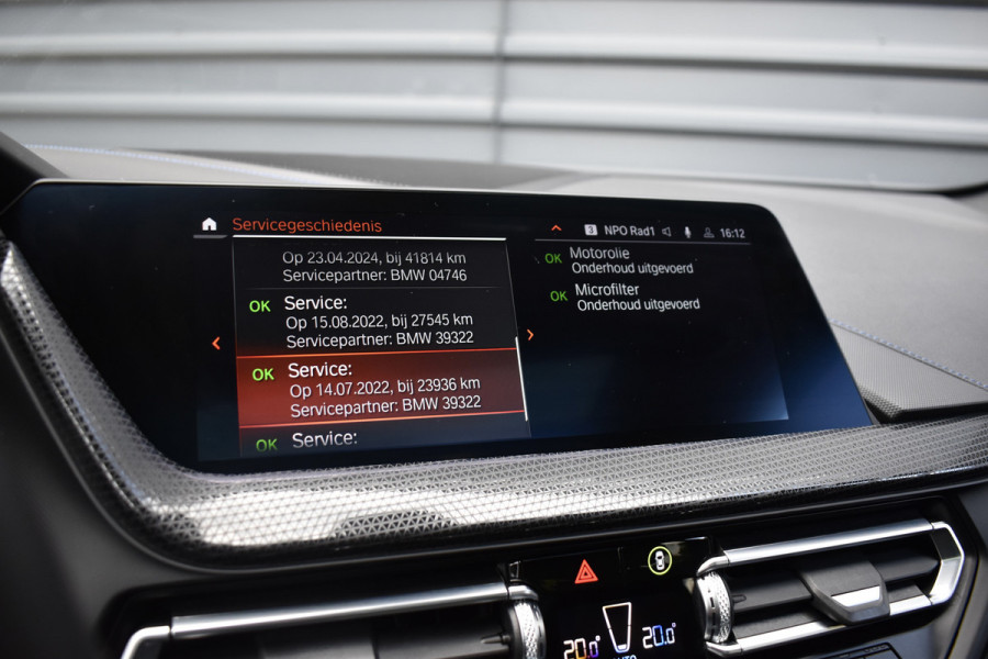 BMW 1 Serie M135i xDrive 306pk | Pano | Harman/Kardon | Head-Up | 19'' Wielen | Stuur + Stoelverwarming |
