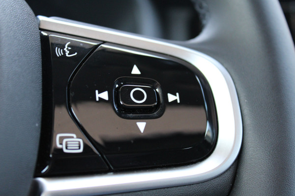 Volvo XC60 2.0 T8 Ultra Bright | Luchtvering | Massage | H/K | Head-Up