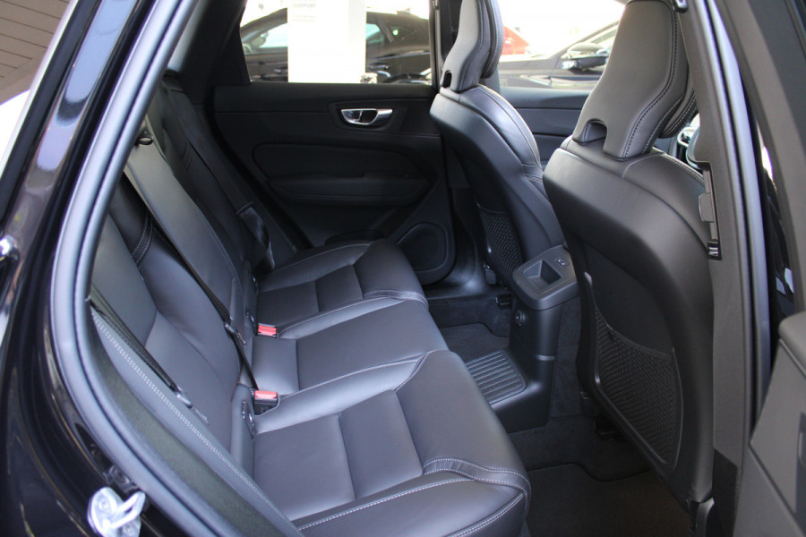 Volvo XC60 2.0 T8 Ultra Bright | Luchtvering | Massage | H/K | Head-Up