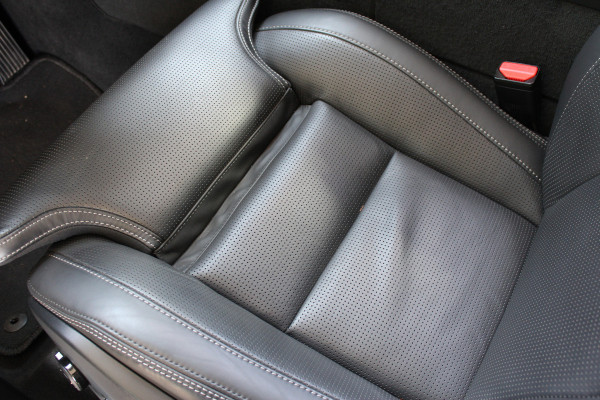 Volvo XC60 2.0 T8 Ultra Bright | Luchtvering | Massage | H/K | Head-Up
