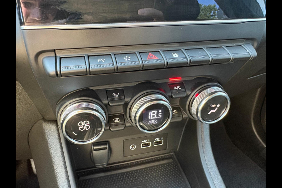 Renault Captur 1.6 E-Tech Hybrid 145PK Automaat Techno Trekhaak/Gr.-navigatie/Camera/Parkeerhulp/Carplay-android