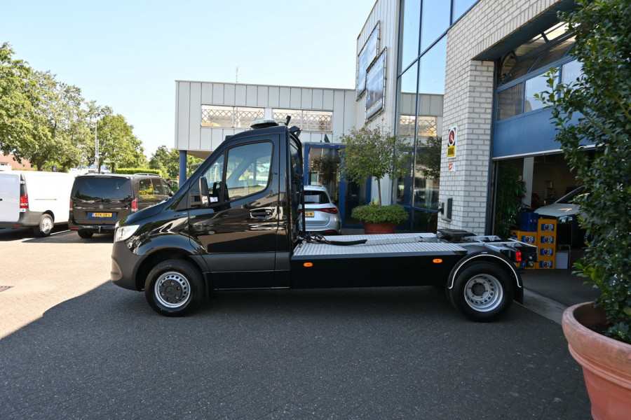 Mercedes-Benz Sprinter 519 CDI 3.0 V6 BE trekker MBUX navigatie, Geveerde stoel, Etc.