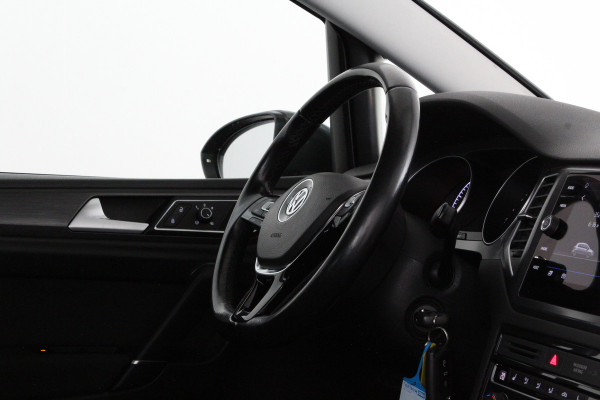 Volkswagen Golf Sportsvan 1.0 TSI Highline > Camera/All season banden/Goed onderhouden!