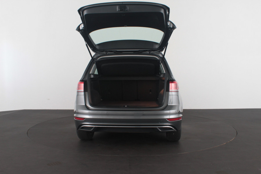 Volkswagen Golf Sportsvan 1.0 TSI Highline > Camera/All season banden/Goed onderhouden!