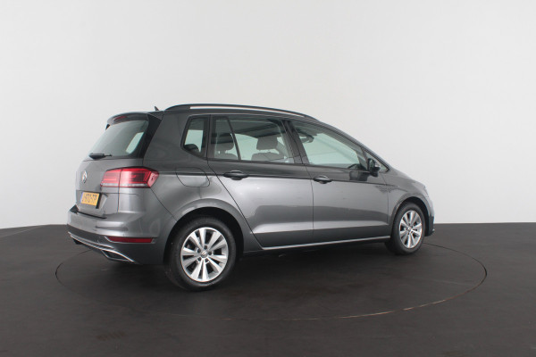 Volkswagen Golf Sportsvan 1.0 TSI Highline > Camera/All season banden/Goed onderhouden!