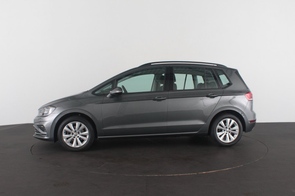 Volkswagen Golf Sportsvan 1.0 TSI Highline > Camera/All season banden/Goed onderhouden!