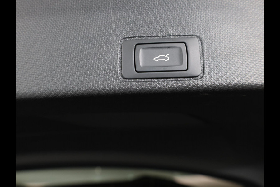 CUPRA Terramar 1.5 TSI e-Hybrid Business 204 pk Automaat (DSG) | Navigatie | Parkeersensoren (Park assist) | Rondomzicht camera | Autom. airco (3 zones) | Elektr. voorstoelen | Head-up display |