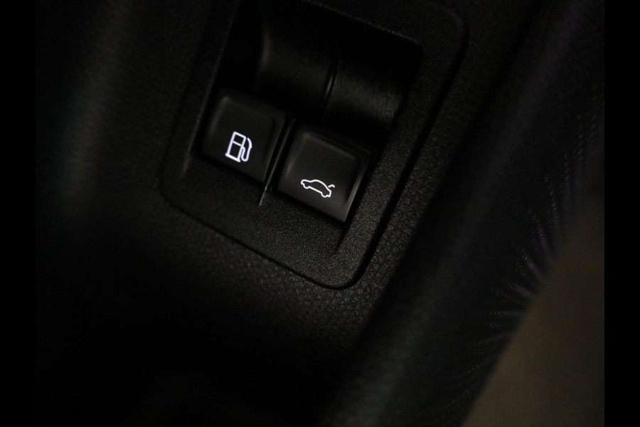 CUPRA Terramar 1.5 TSI e-Hybrid Business 204 pk Automaat (DSG) | Navigatie | Parkeersensoren (Park assist) | Rondomzicht camera | Autom. airco (3 zones) | Elektr. voorstoelen | Head-up display |