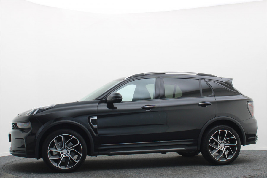 Lynk & Co 01 1.5 360° Camera, Panoramadak, Apple Carplay, ACC, Keyless, Zwarte hemel,, LED, 20''