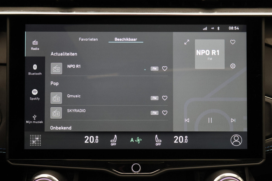 Lynk & Co 01 1.5 360° Camera, Panoramadak, Apple Carplay, ACC, Keyless, Zwarte hemel,, LED, 20''