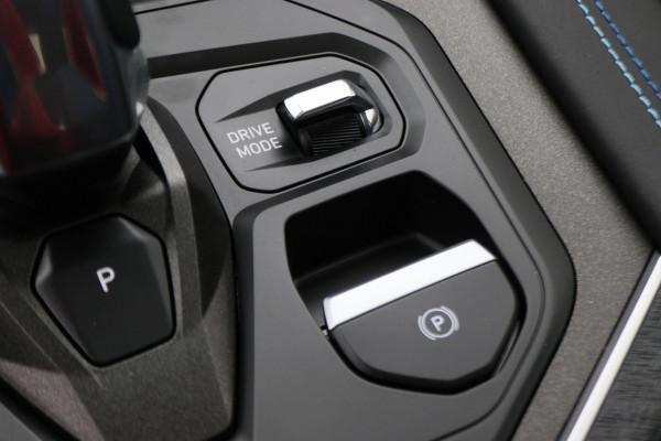 Lynk & Co 01 1.5 360° Camera, Panoramadak, Apple Carplay, ACC, Keyless, Zwarte hemel,, LED, 20''