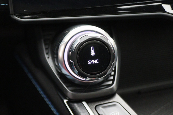 Lynk & Co 01 1.5 360° Camera, Panoramadak, Apple Carplay, ACC, Keyless, Zwarte hemel,, LED, 20''