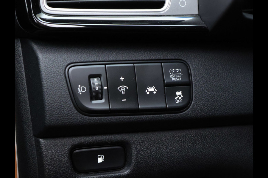 Kia Niro 1.6 GDi Hybrid DynamicLine Sport (APPLE CARPLAY,NAVI,CAMERA,CLIMATE,CRUISE,LED,SPORTSTOELEN,LM VELGEN,NETTE STAAT)