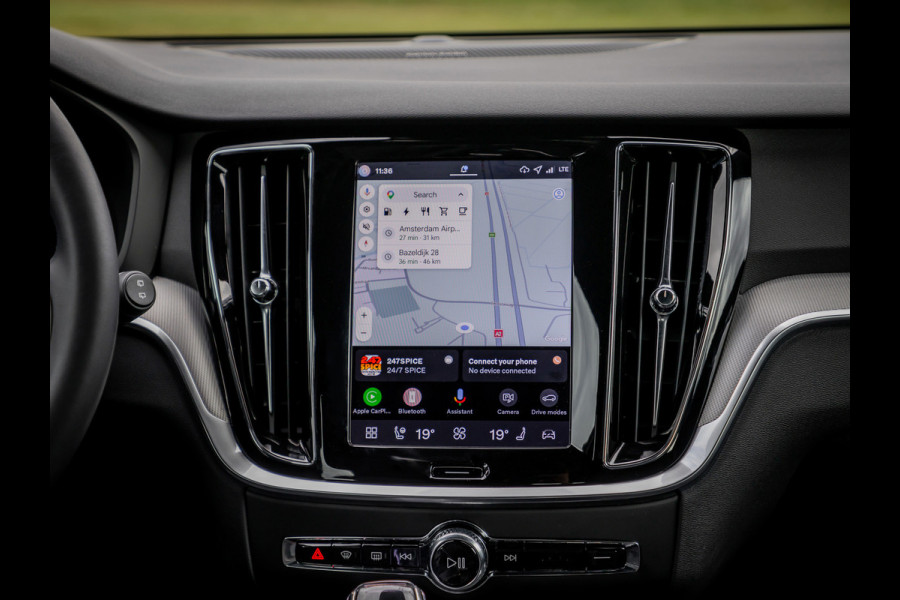 Volvo V60 2.0 T6 Plug-in hybrid AWD Plus Dark | Trekhaak | 360 Camera