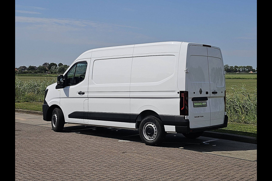 Renault Master T35 2.0 dCi 130 L2H2 Cruise control, Airco, Pdc, Carplay, Navi, Camera, 3,5t trekhaak, 3zits