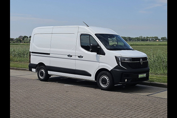 Renault Master T35 2.0 dCi 130 L2H2 Cruise control, Airco, Pdc, Carplay, Navi, Camera, 3,5t trekhaak, 3zits