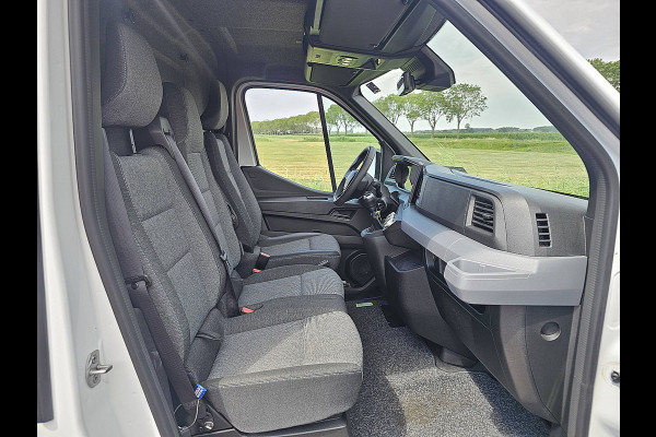 Renault Master T35 2.0 dCi 130 L2H2 Cruise control, Airco, Pdc, Carplay, Navi, Camera, 3,5t trekhaak, 3zits