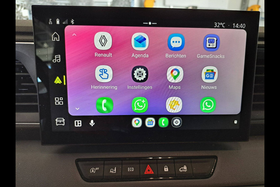 Renault Master T35 2.0 dCi 130 L2H2 Cruise control, Airco, Pdc, Carplay, Navi, Camera, 3,5t trekhaak, 3zits