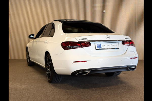 Mercedes-Benz E-Klasse 300e 4 Matic Avantgarde-PANORAMA-NIGHT-WIDESCREEN-CAMERA-SPOORPAKKET-COMPLEET