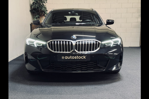 BMW 3 Serie Touring 320i M-Sport | 18" | HeadUp | LiveCockpitPro